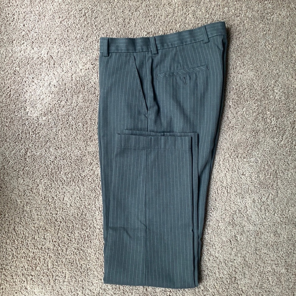 Brooks Brothers Men’s Gray Pinstripe Pant